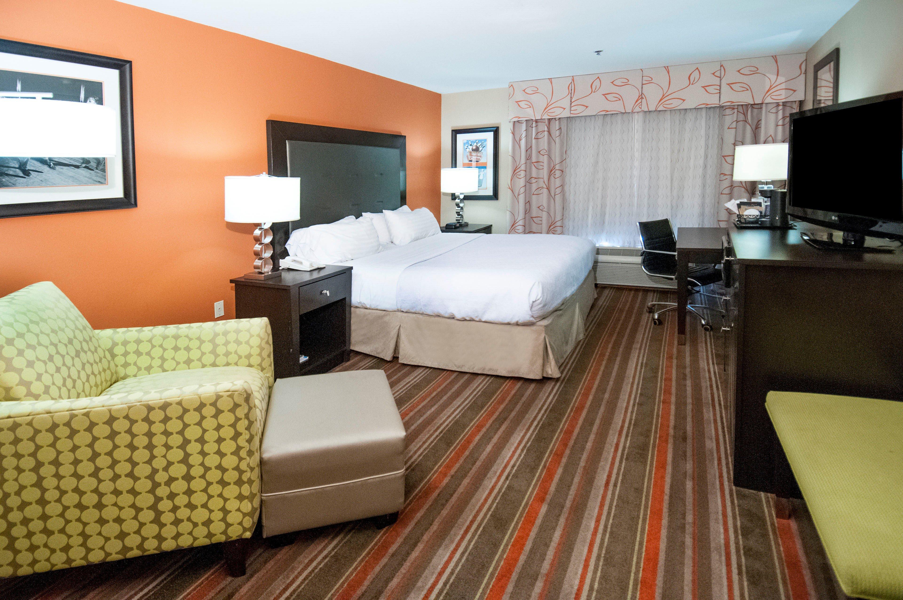 Holiday Express & By Ihg Hotel